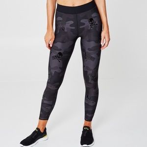 Ultracor x SoulCycle camo skull leggings